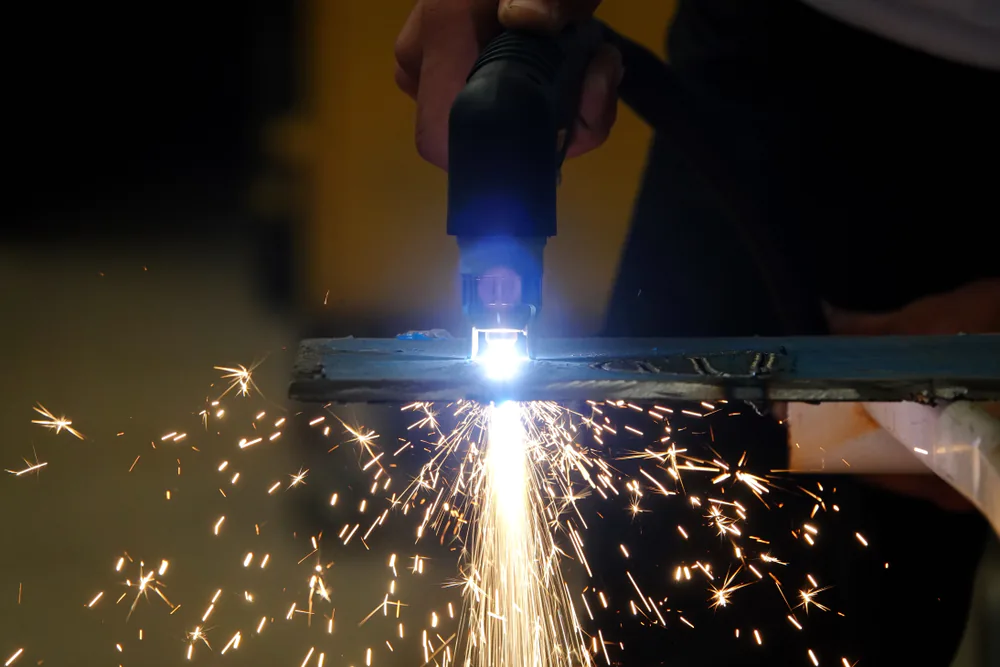 plasma cutting guide